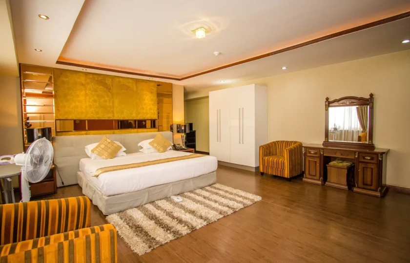 EXECUTIVE ONE BEDROOM