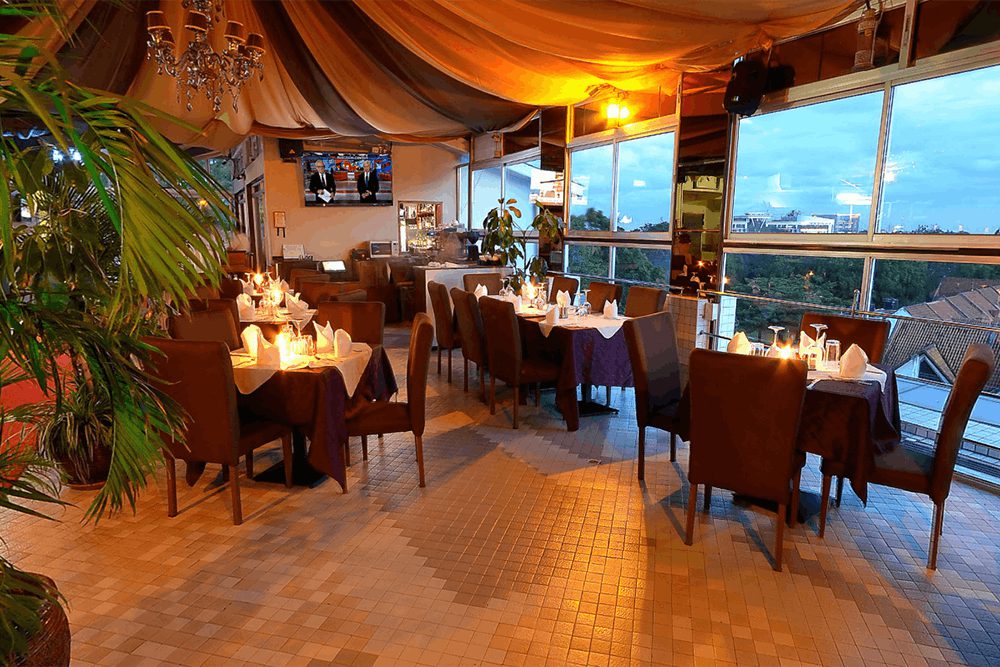 Restaurant-4-1-1.jpg
